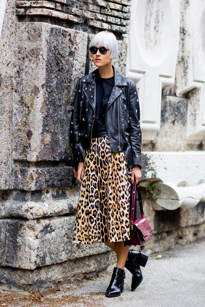 Leopard Print Midi Skirt, Street Style