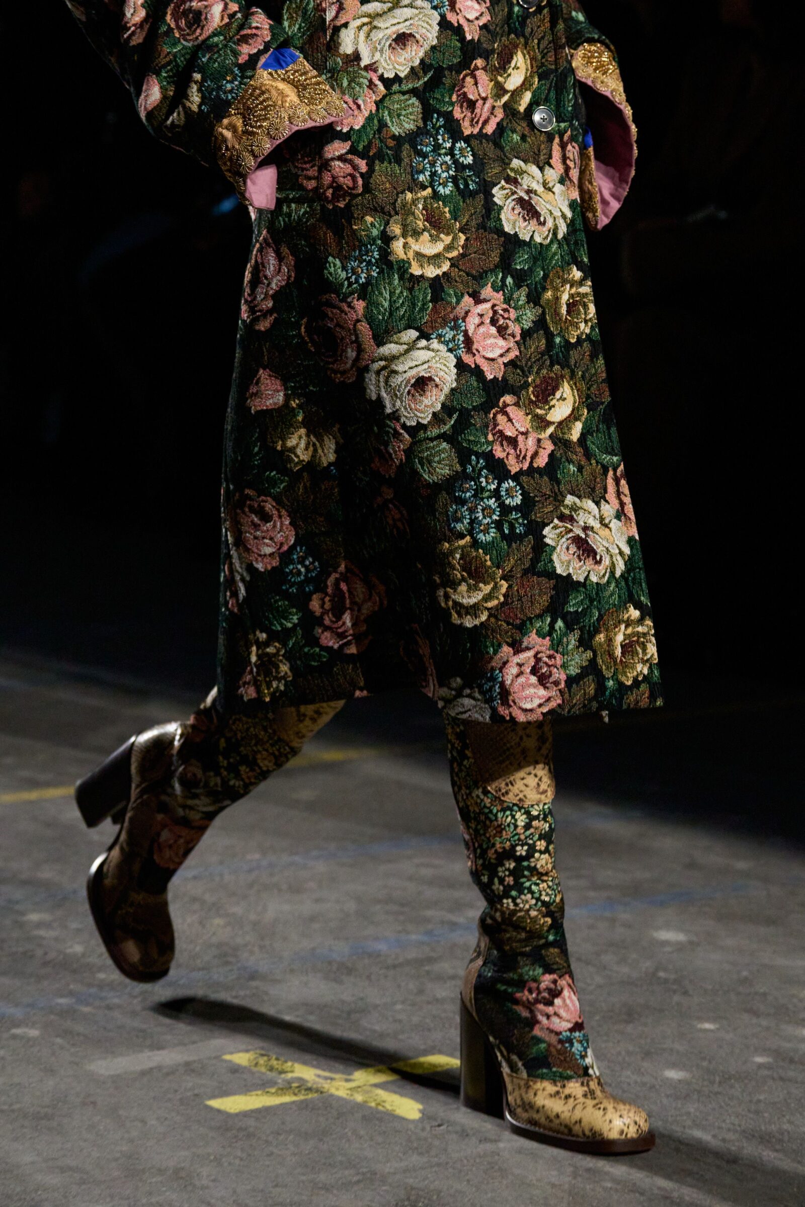 dark florals fall 2026 trend